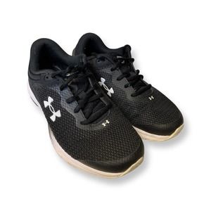 Under Armor Men’s Black Charged Sneakers size 8.5